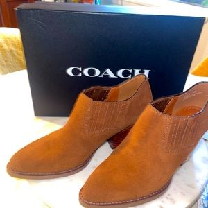 COACH PERRI SUEDE BOOTIE. Ankle boots S-7 very good condition. Cognac
